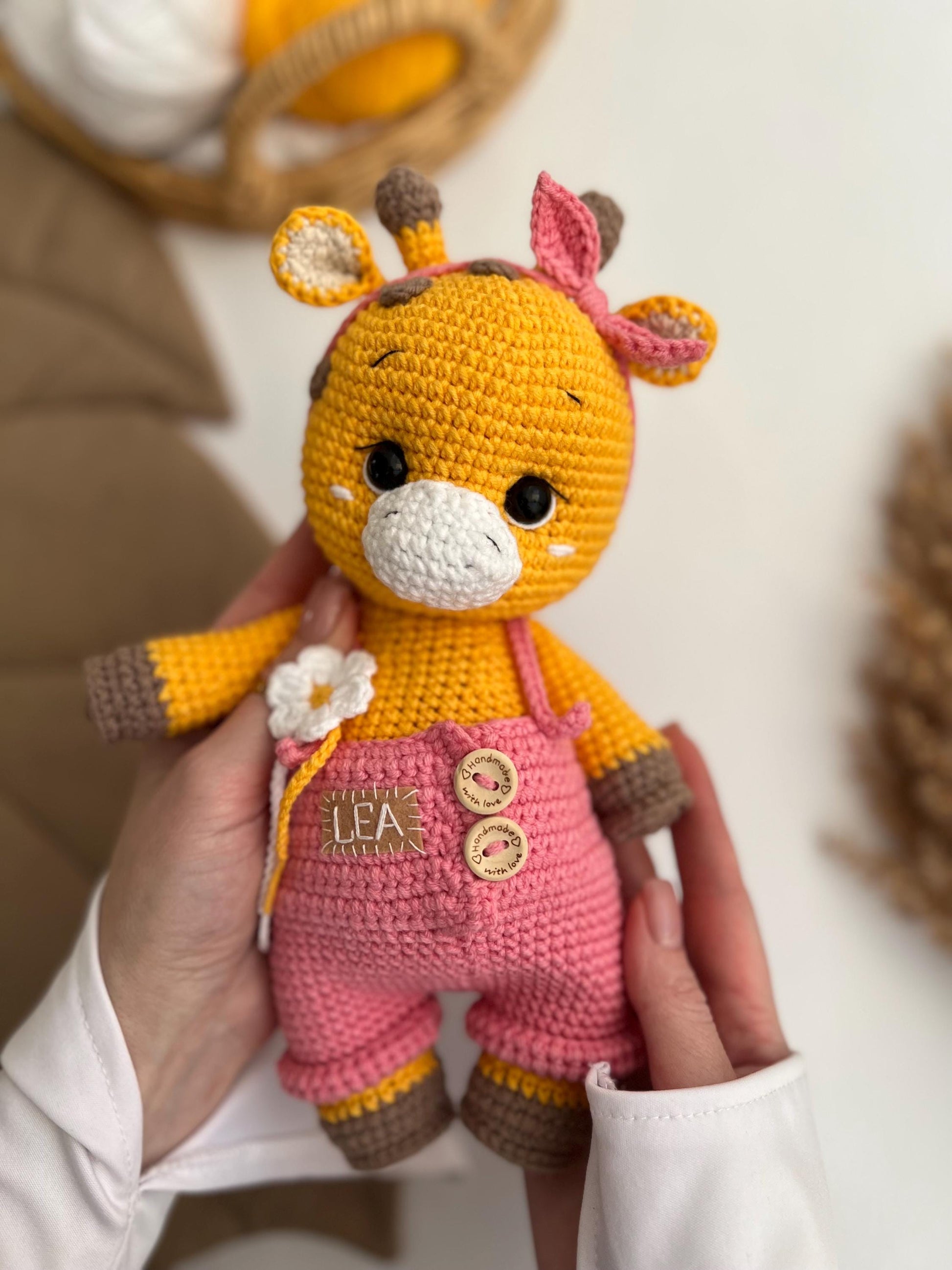 Soft crochet giraffe amigurumi, safari plush toy, custom stuffed animals, handmade baby sleeping toy, boho nursery decor, little sister gift