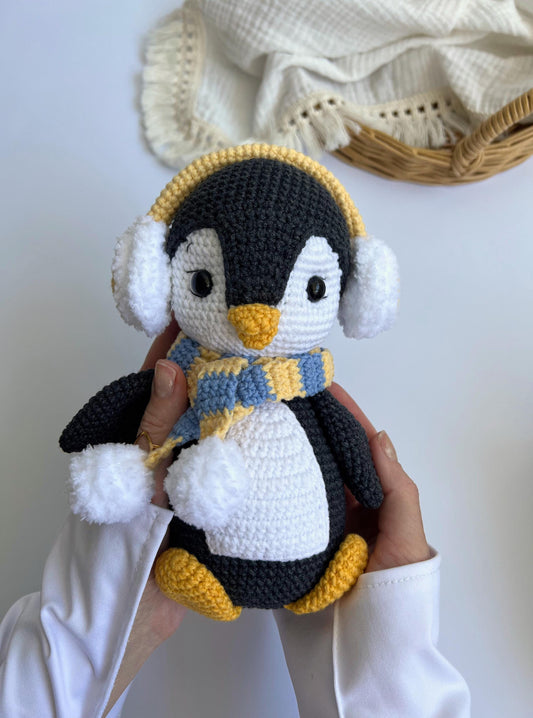 Plushies crochet penguin amigurumi, soft stuffed winter animals, boho nursery decor, organic baby toys, niece gift idea, bird lover gift