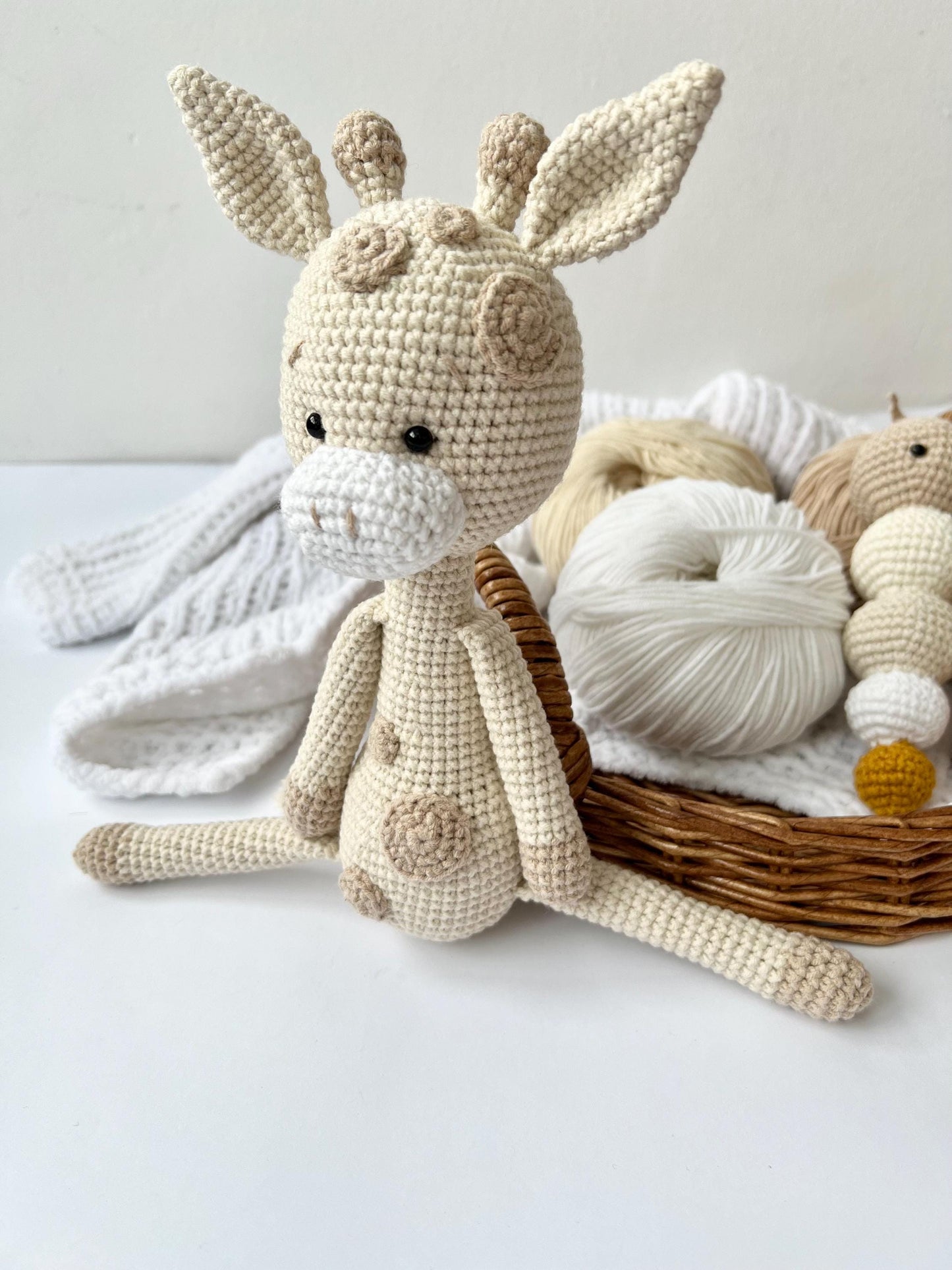 Safari crochet toy, crochet amigurumi giraffe, toddler first Christmas gift, organic baby toys