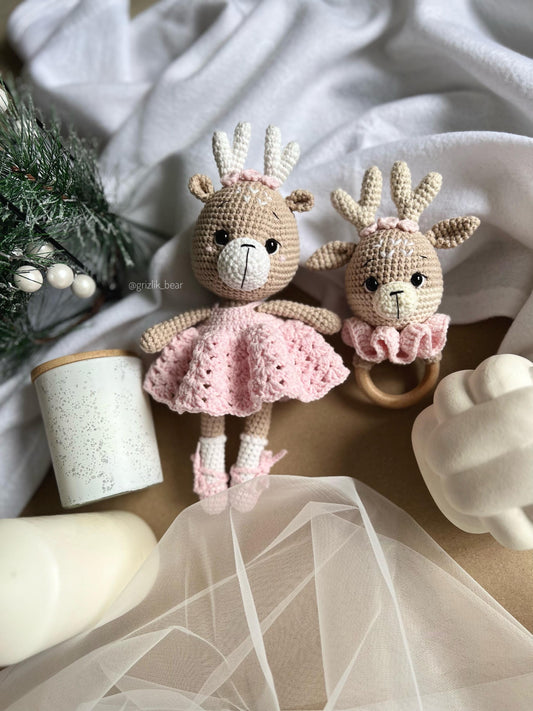 Cute crochet Christmas reindeer, girl nursery decor, deer amigurumi toy, first Christmas gift, baby shower gift, organic baby toys