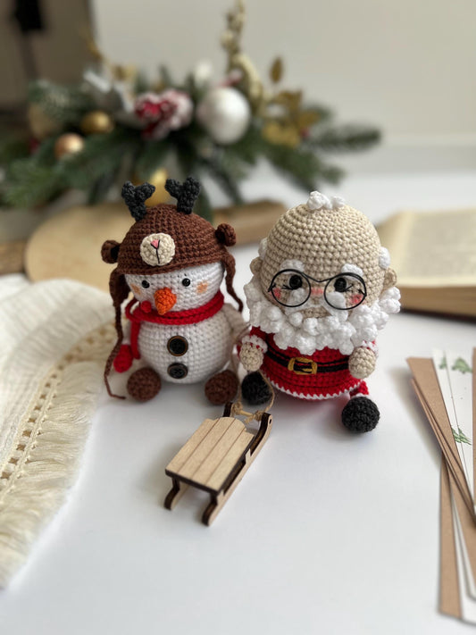 Christmas set of two crochet toys, amigurumi Santa with sleigh, crochet snowman